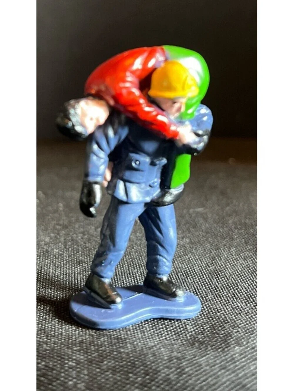 Lot of 11 Cool Vintage Early 2000’S Mini Plastic Working Men Figure 2 Inch